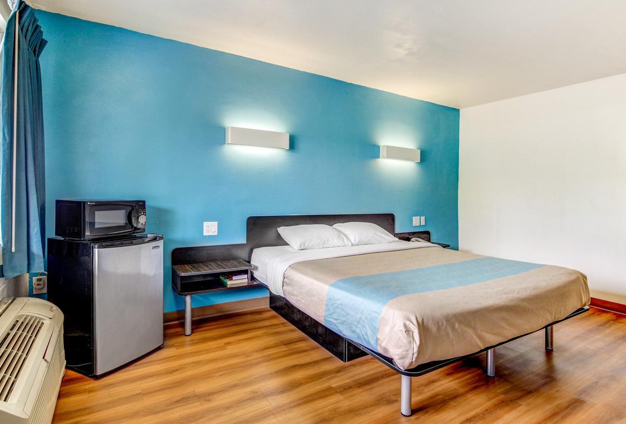 Motel 6 Waco - Lacy Lakeview Bellmead Exterior foto